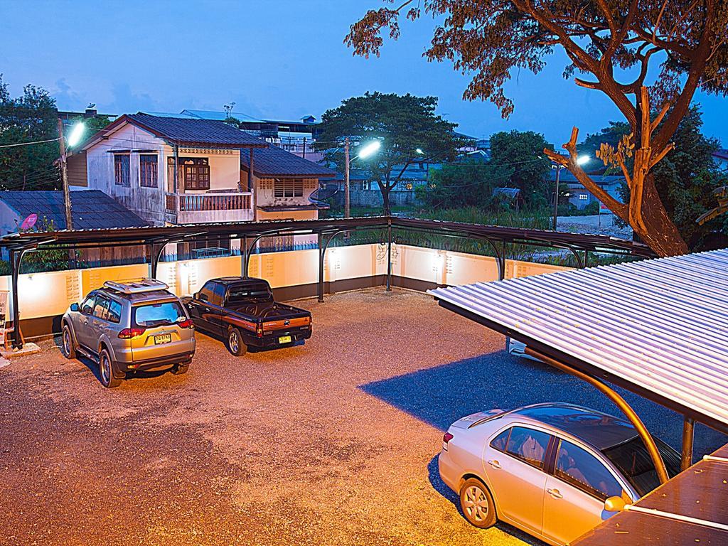 Md Grand Hotel Nakhon Nakhon Si Thammarat Exterior foto